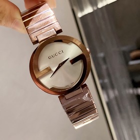 Популярная модель, аналогичная модели Чон Чжи Хён! Модель Gucci и