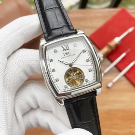 Iwc — это высококачественные мужские часы с классическим дизайном