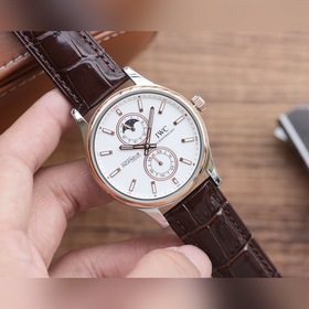 Новинка： IWC (дизайн «Звездная секунда») Тип： Элитные мужские час
