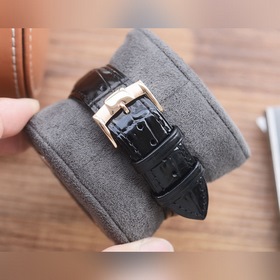 Новинка： IWC (дизайн «Звездная секунда») Тип： Элитные мужские час