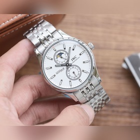 Новинка： IWC (дизайн «Звездная секунда») Тип： Элитные мужские час