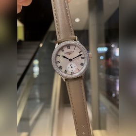 LONGINES. Новейшие женские часы с оригинальным импортным кварцевы