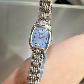 Новый ромбовидный циферблат цвета «ледяной голубой Серия Longines