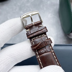 Набор парных часов Longines, созданный для влюбленных, отличается