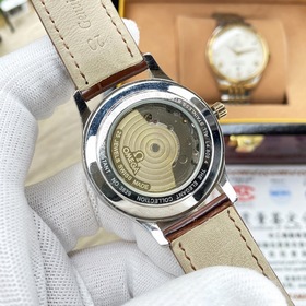 Longines — это высококачественные мужские часы с классическим диз