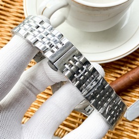 Часы Longines для мужчин отличаются элегантностью, джентльменским