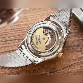 Longines представляет новую популярную модель 1. Может быть оснащ