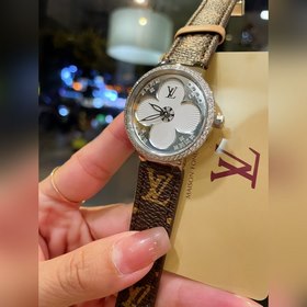 LV Tambour slim monogran – это женские часы ограниченной серии, к