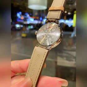 LV Tambour slim monogran – это женские часы ограниченной серии, к