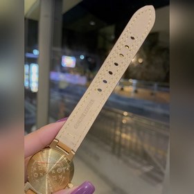 LV представляет свое новое творение, LV — TAMBOUR SLIM, полная се