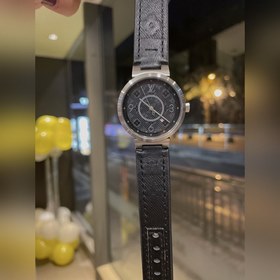 LV представляет свое новое творение, LV — TAMBOUR SLIM, полная се