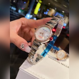 Новейшая модель из серии LVCEA от Bulgari уже в продаже. Ее особе