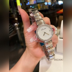 Новейшая модель из серии LVCEA от Bulgari уже в продаже. Ее особе