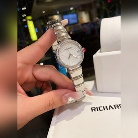 Новейшая модель из серии LVCEA от Bulgari уже в продаже. Ее особе