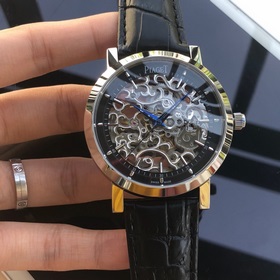 Бренд： Piaget (полностью ажурный дизайн) Тип： Элитные мужские час