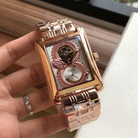 Бренд： Эксклюзивная премьера последней модели от Piaget Тип： Элит