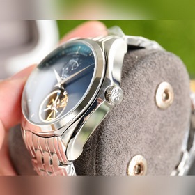 Vacheron Constantin представляет часы «Flying Tourbillon Zodiac» 