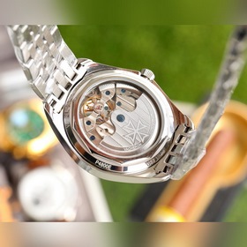 Vacheron Constantin представляет часы «Flying Tourbillon Zodiac» 