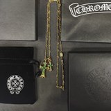 Chrome Hearts Золотое ожерелье с зелеными бриллиантами. Популярный товар в Интер