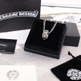 Кольцо и ожерелье можно носить отдельно. Chrome Hearts Прекрасное колье Очень кр