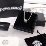 Chrome Hearts Прекрасное ожерелье Очень красиво.