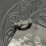 Высококачественное кольцо CHROME HEARTS с крестом.