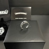 Кро Высококачественная версия, идеальная копия оригинала. Кольцо выполнено в сти