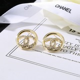 Новые серьги Chanel. Каждая деталь выполнена с высочайшим качеством. Этот дизайн