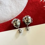 Рождественский подарок Серебряные серьги-гвоздики DIOR с зеркальным зеркальным з