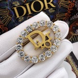 Номер DXZ0004 Брошь Dior Новинка 2019 года В наличии, отправка сразу после заказ