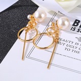 Серьги Dior Pearl изготовлены из латуни, идентичной оригинальной, с инкрустацией