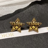 Dior Jadior с множеством букв, такие же серьги в форме пятиконечной звезды, как 