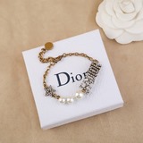 Браслет Dior.