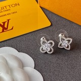 Серьги-гвоздики LV из серии Diamond Blossom с блестящими камнями сделают вас еще