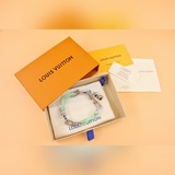Браслет LV Bamboo Новейшая модель из серии Bamboo Ожерелье Monogram Chain.