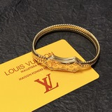 Браслет Louis Vuitton. Оригинальный материал, высокое качество изготовления.