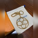 Брелок для ключей Поставляется в полной комплектации： коробка + сертификат + под