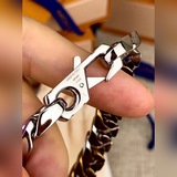 LVCHAIN LINKS PATCHES — бренд браслетов, создающий великолепные аксессуары с пом