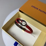 Браслет Hang It LV Fruits подчеркивает тему весенне-летней коллекции и является 