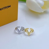 Новое кольцо LV. Кольцо Lv с множеством аксессуаров привлекает внимание и подчер