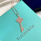 Tiffany Tiffany T-Key 520 День Святого Валентина Ограниченная серия Ожерелье Выс