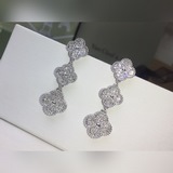 VCA Van Cleef & Arpels Четырехлистный кливер с бриллиантами и серьги-гвоздик