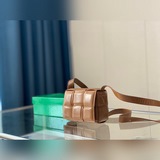 Размер коробки： 16,11 см. Кассета Bottega Veneta.