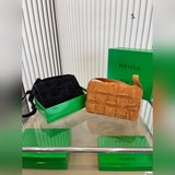 Сумка BVcassette с коробкой, с диагональным ремнем, обладает мощной аурой, униве