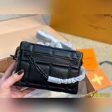 Складная сумка LV soft trunk mini с узором в виде облаков изготовлена из мягкого