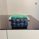 Подарочная упаковка Bv 4 новых сумки CASSETTE Сумка действительно высокого качес