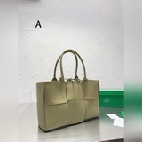 Размер коробки： 24 x 16 см. Плетеная сумка для покупок является наиболее практич