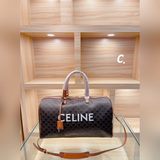 Celine VOYAGE TRIOMPHE Дорожная сумка с собственным стилем.