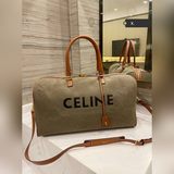 Celine VOYAGE TRIOMPHE Дорожная сумка с собственным стилем.