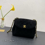 Винтажная сумка Chanel черного цвета с золотыми монетами, из матовой кожи, с мон